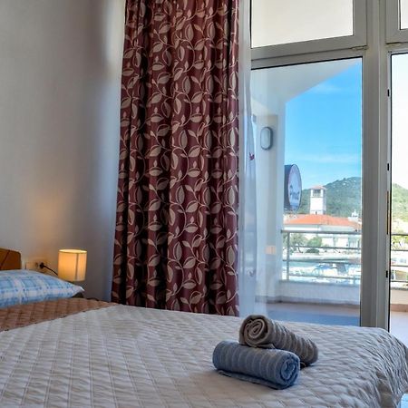 Appartamento Galeb Veli Iž Esterno foto